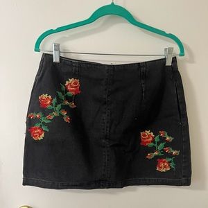 Top shop embroidered/threaded mini skirt with rose design